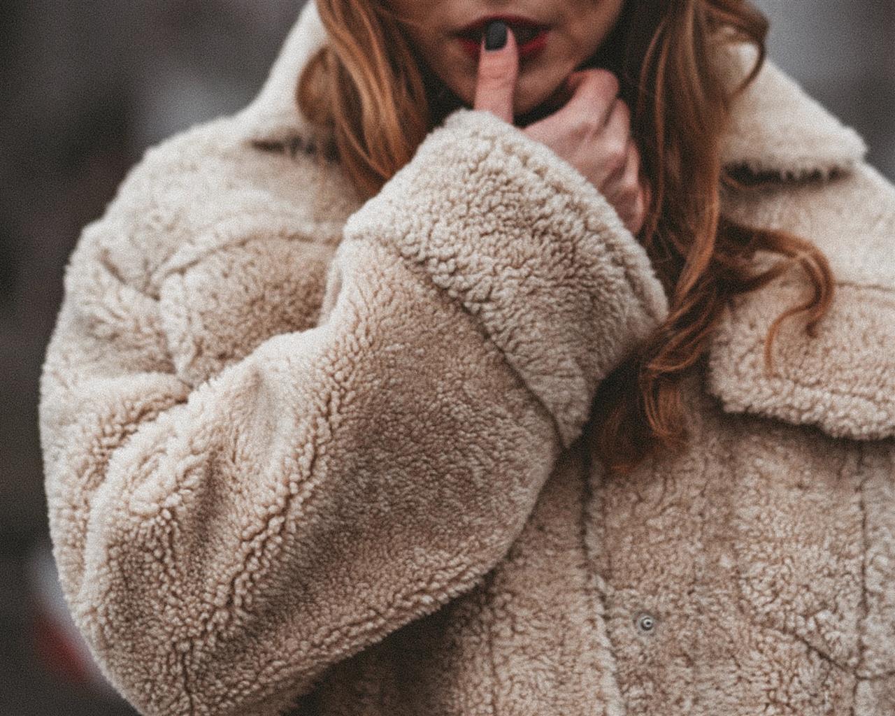 Står du og mangler termotøj med fleece, kan du finde det hos houseofkids.dk.