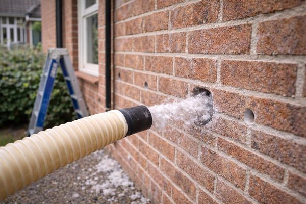 Hulmursisolering i Hellerup: En effektiv måde at reducere varmetab og forbedre komforten